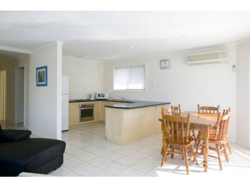 2/189 Church Street, Cowes VIC 3922