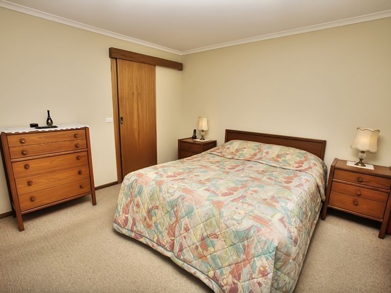335 Coghlan Road, Cowes VIC 3922