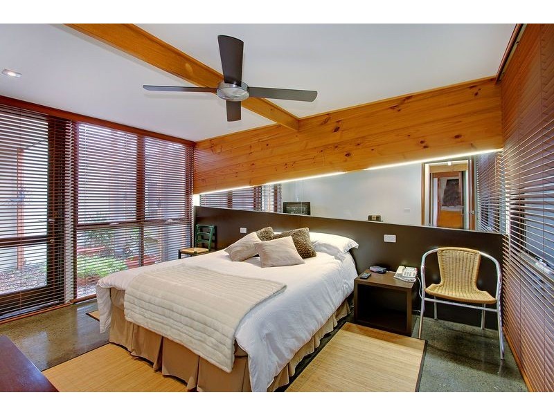 2/3 Benambra Court, Cowes VIC 3922