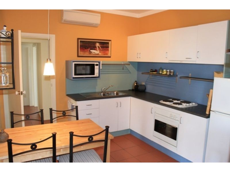4/2 Warley Avenue, Cowes VIC 3922