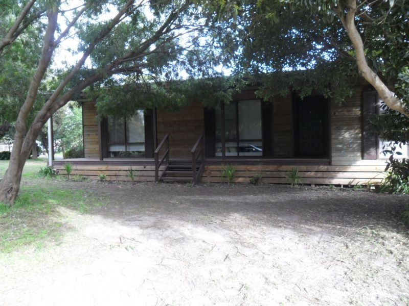 50 Churchill Drive, Cowes VIC 3922