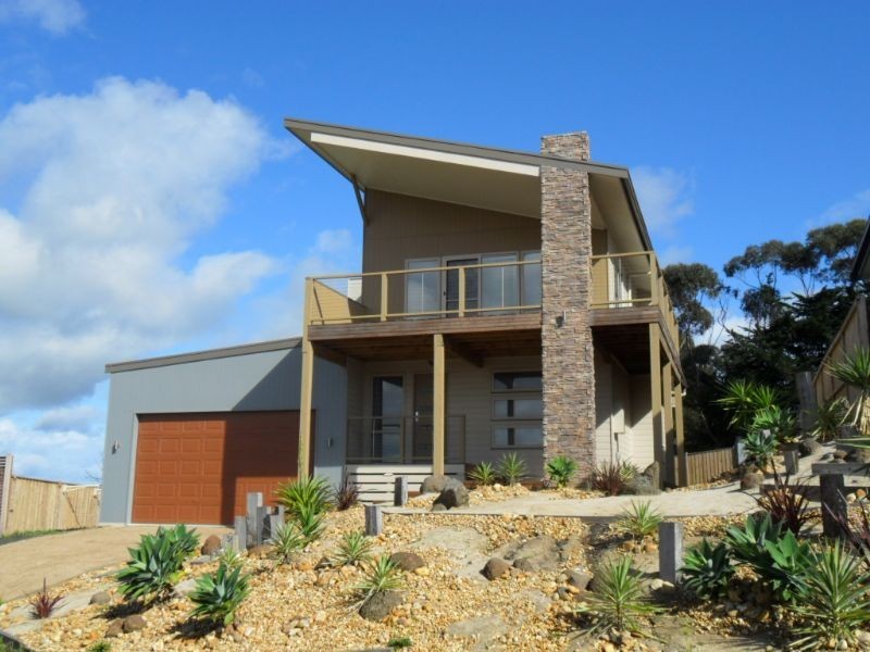 13 Waterview Rise, Cowes VIC 3922