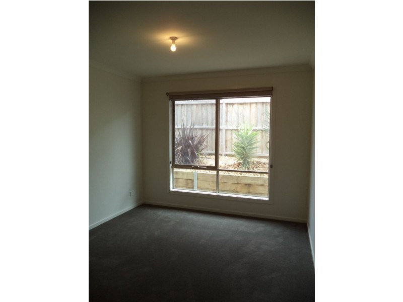 13 Waterview Rise, Cowes VIC 3922