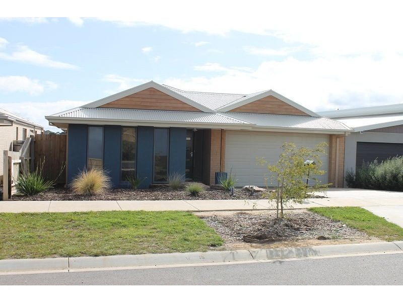 5 Dunes Street, Cowes VIC 3922