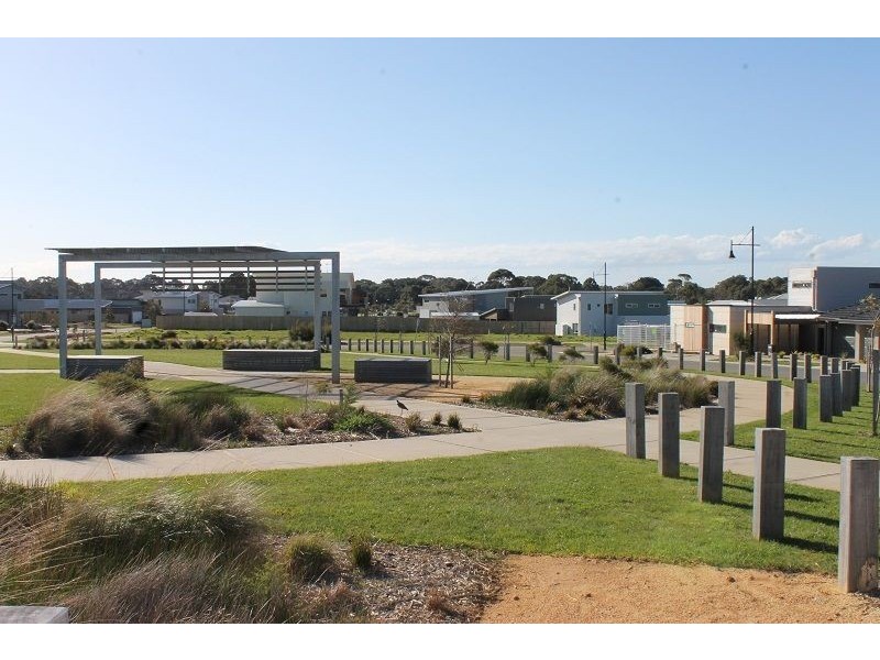 5 Dunes Street, Cowes VIC 3922