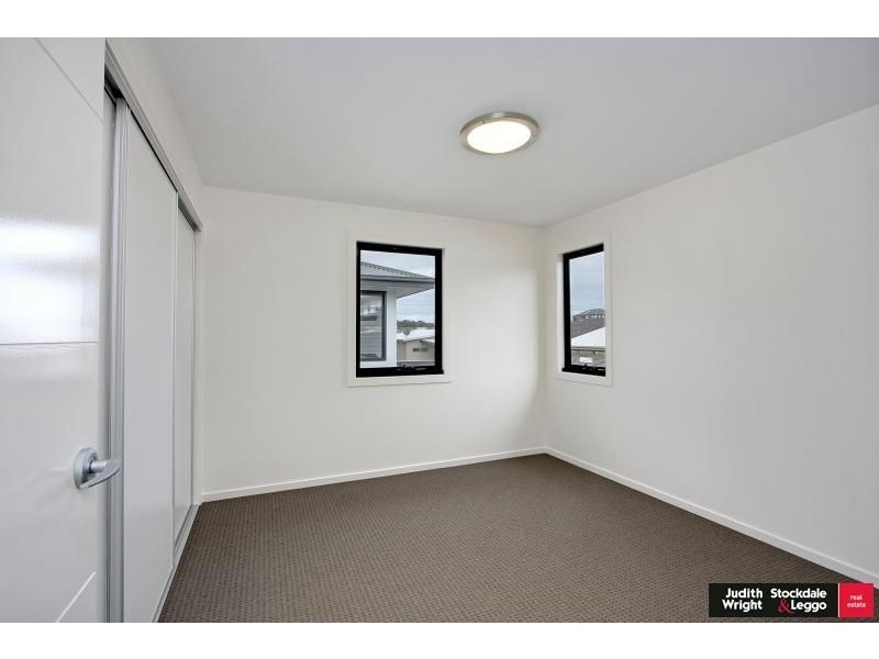 11 Pobblebonk Place, Cowes VIC 3922