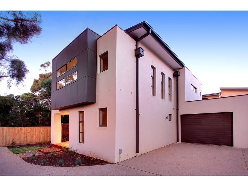 2/230 Settlement Road, Cowes VIC 3922