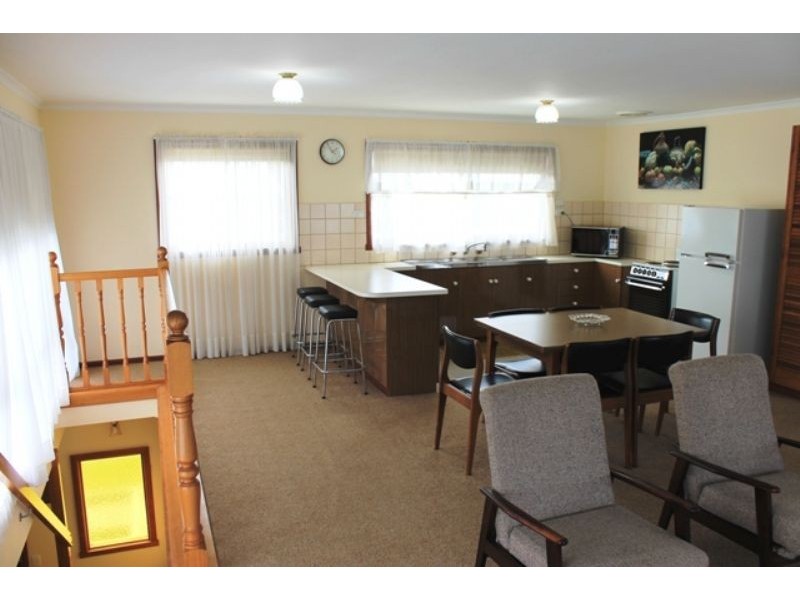 111 Justice Road, Cowes VIC 3922