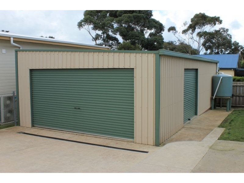 111 Justice Road, Cowes VIC 3922