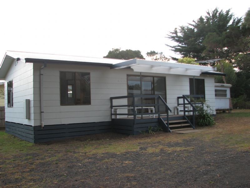 598 Settlement Road, Cowes VIC 3922