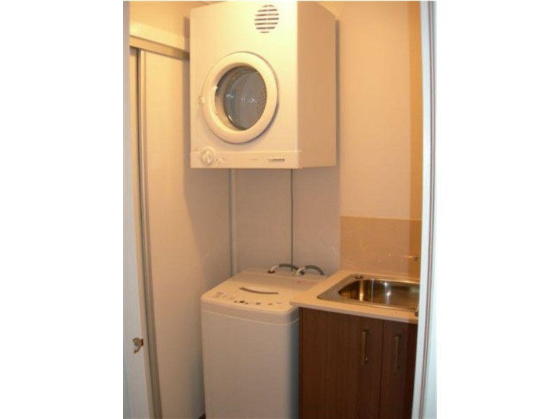 2/1 Wyndham Avenue, Cowes VIC 3922