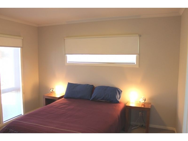 2/24 Redwood Drive, Cowes VIC 3922