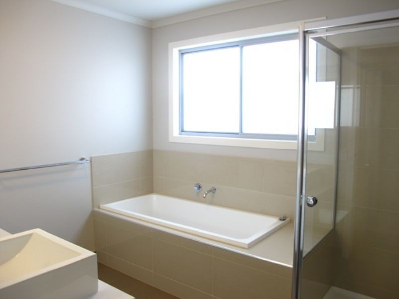 2/24 Redwood Drive, Cowes VIC 3922