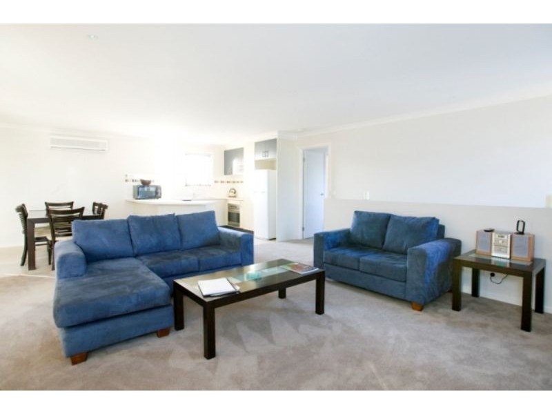 2/255 Church Street, Cowes VIC 3922