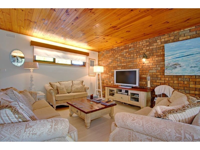 4 Justice road, Cowes VIC 3922