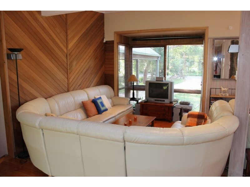 128 Silverleaves Avenue, Silverleaves VIC 3922