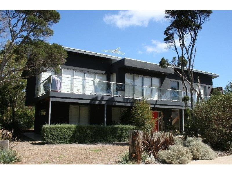 2/10-12 Medina Road, Cowes VIC 3922