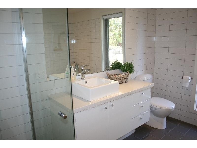 2/10-12 Medina Road, Cowes VIC 3922