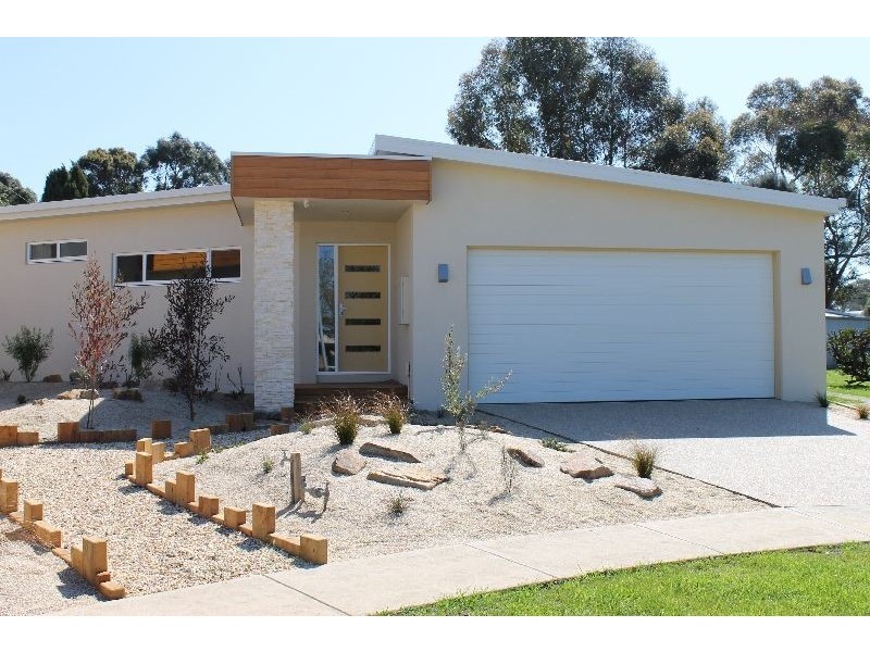 1/15 West Court, Cowes VIC 3922