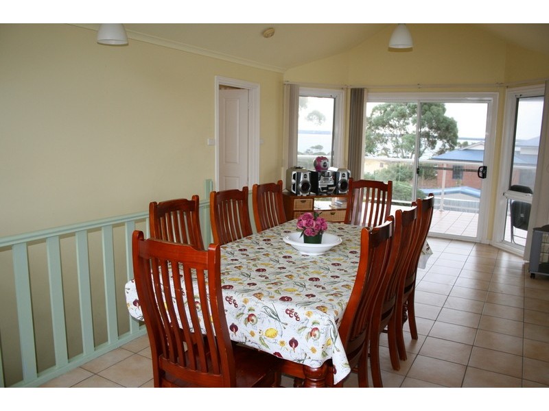 326 Church Street, Cowes VIC 3922