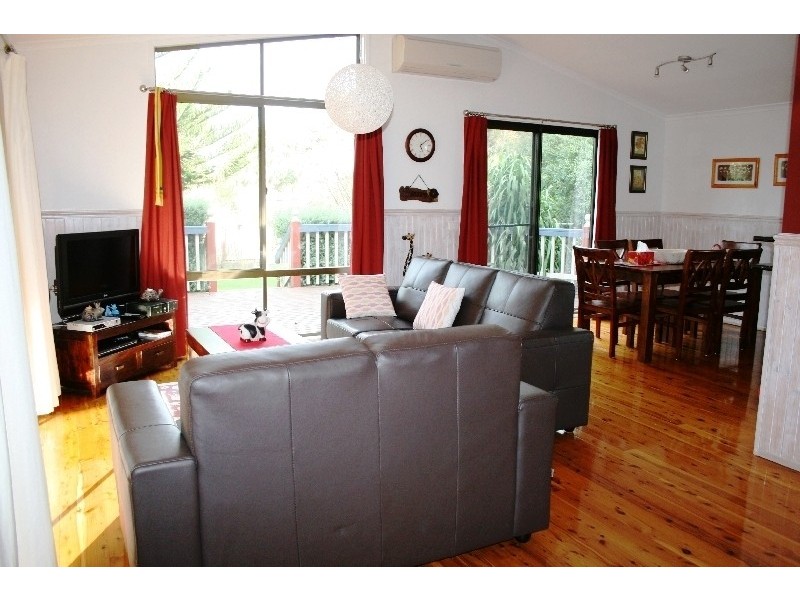 58 Justice Road, Cowes VIC 3922