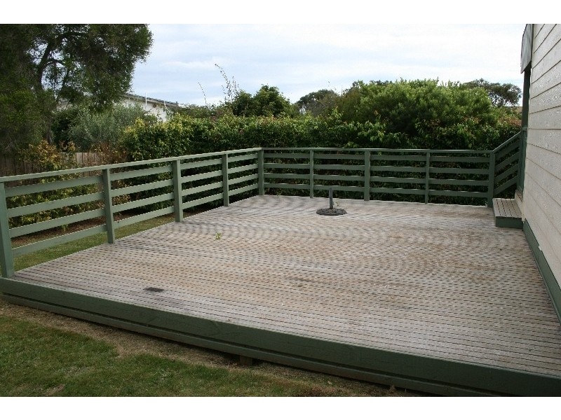 9 Honolulu Avenue, Smiths Beach VIC 3922