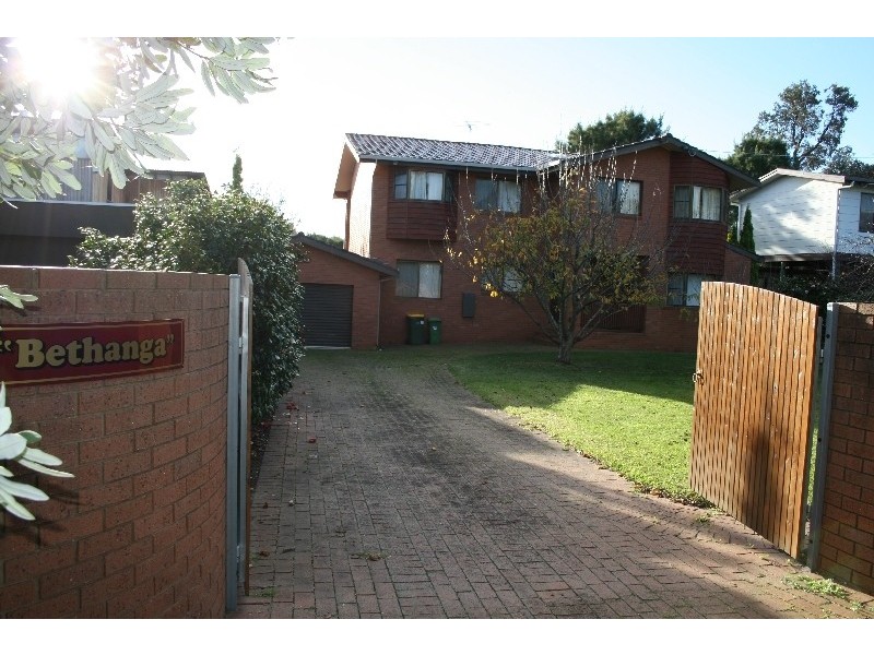 14 Beach Street, Cowes VIC 3922