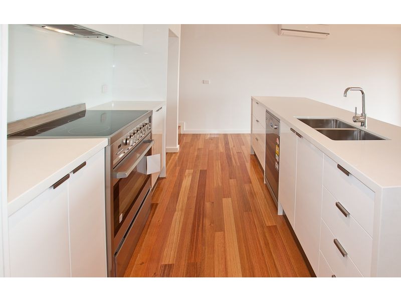 2 Spaven Court, Cowes VIC 3922