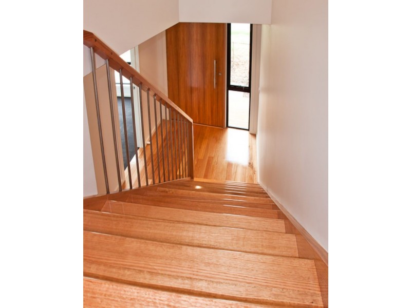 2 Spaven Court, Cowes VIC 3922