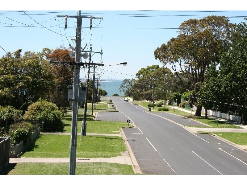 1&2/113 Church Street, Cowes VIC 3922