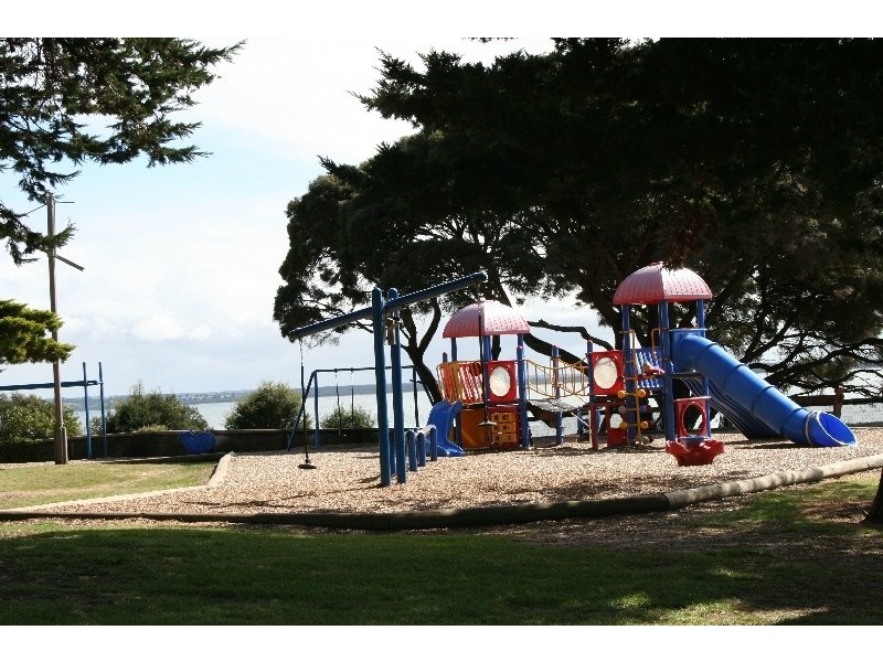 38 Chapel Street, Cowes VIC 3922