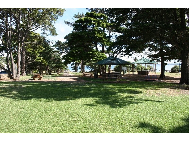 38 Chapel Street, Cowes VIC 3922