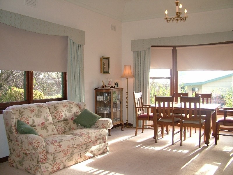 16 Chillingworth Road, Cowes VIC 3922