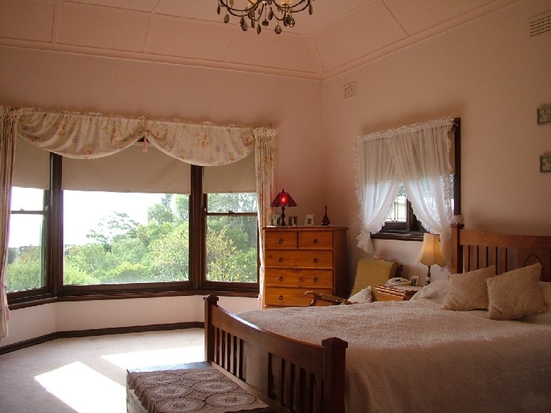 16 Chillingworth Road, Cowes VIC 3922