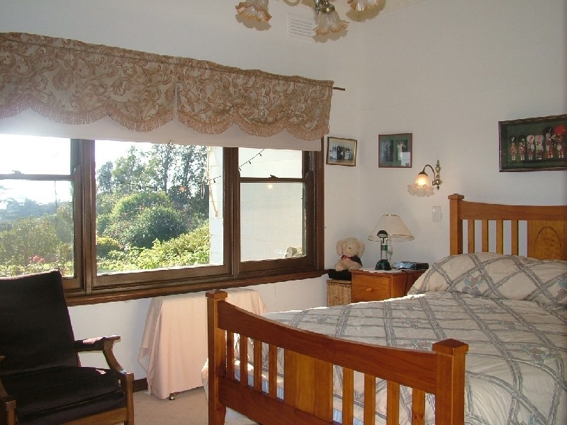 16 Chillingworth Road, Cowes VIC 3922