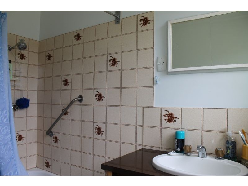 21 Ti Tree Drive, Cowes VIC 3922