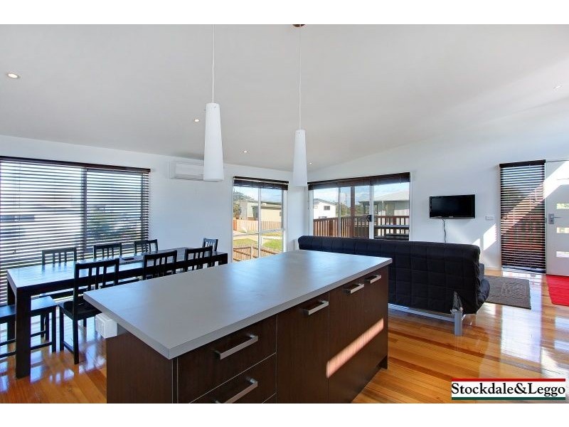 9 Saltwater Place, Sunset Strip VIC 3922