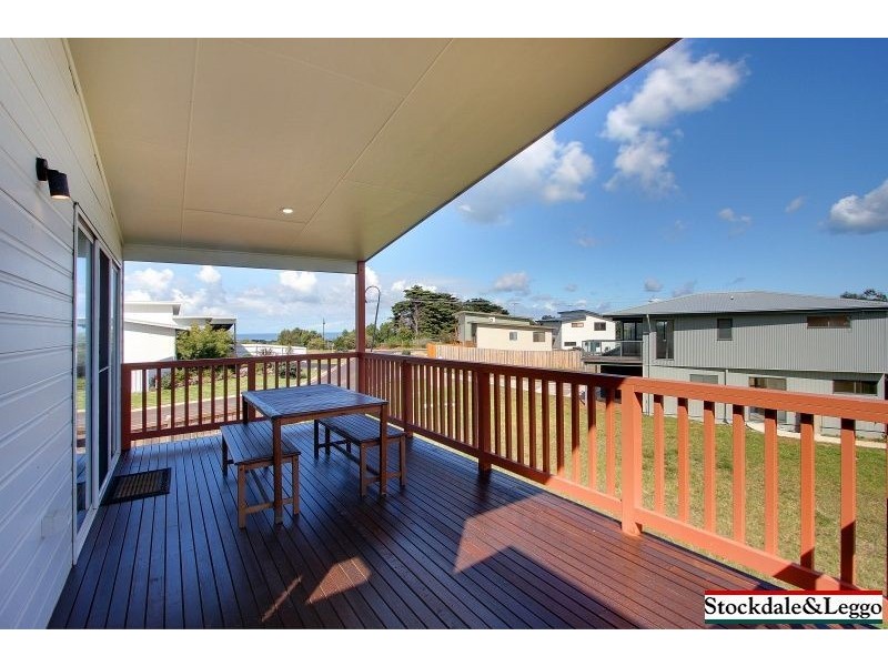 9 Saltwater Place, Sunset Strip VIC 3922