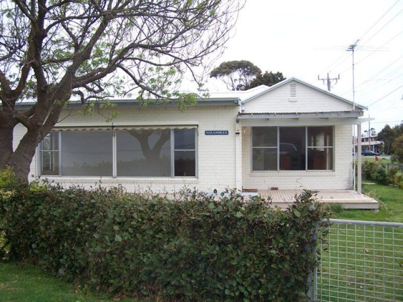 2 Seafarers Way, Newhaven VIC 3925