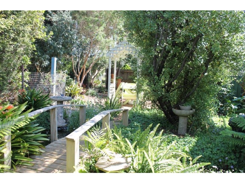 3 Acacia Close, Cowes VIC 3922