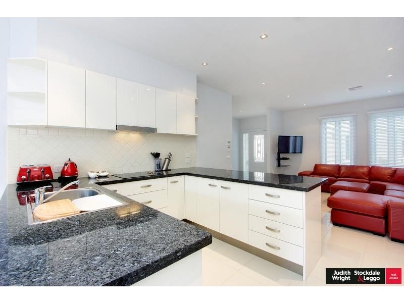 3/8 Vaughan Street, Cowes VIC 3922