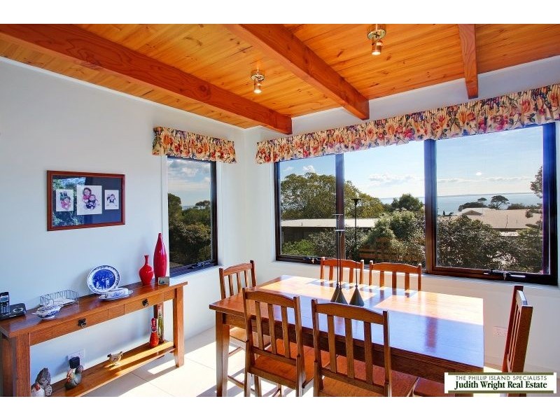 23-25 Chillingworth Road, Cowes VIC 3922