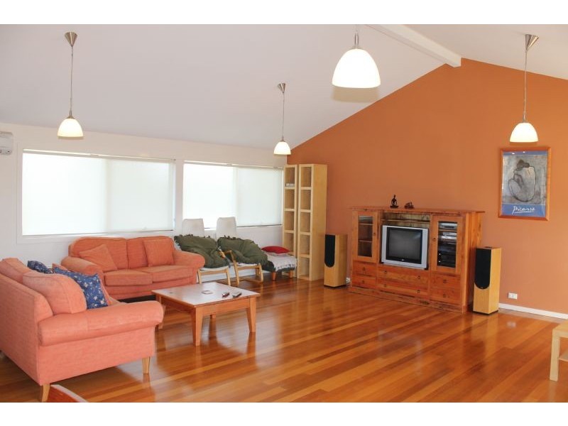 2B Sunderland Bay Road, Sunderland Bay VIC 3922