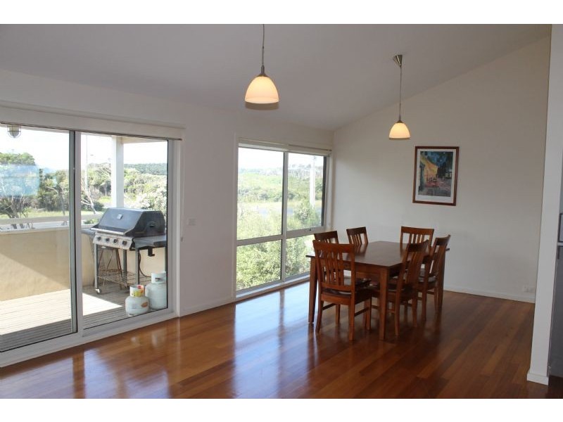 2B Sunderland Bay Road, Sunderland Bay VIC 3922