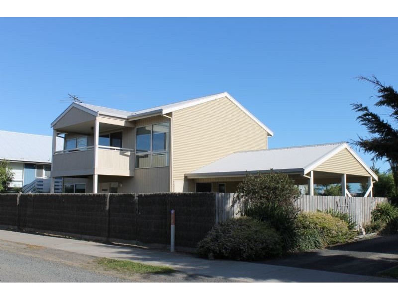 2B Sunderland Bay Road, Sunderland Bay VIC 3922