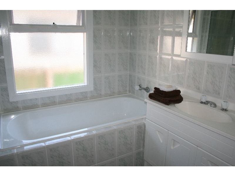 9 Morgan Street, Cowes VIC 3922