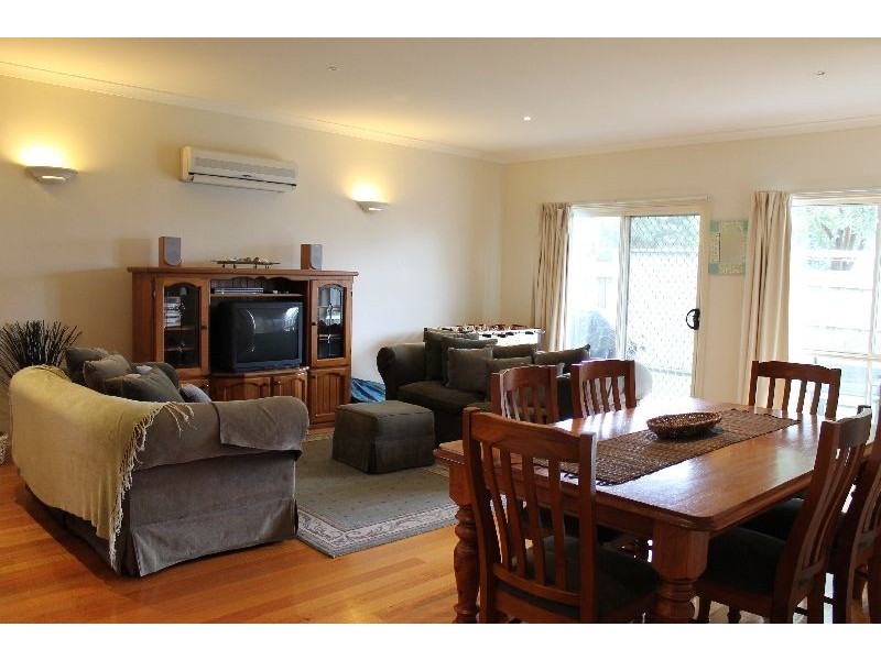 2/63 Dunsmore Road, Cowes VIC 3922