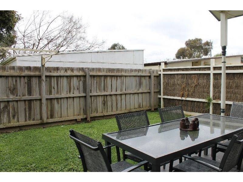 2/63 Dunsmore Road, Cowes VIC 3922