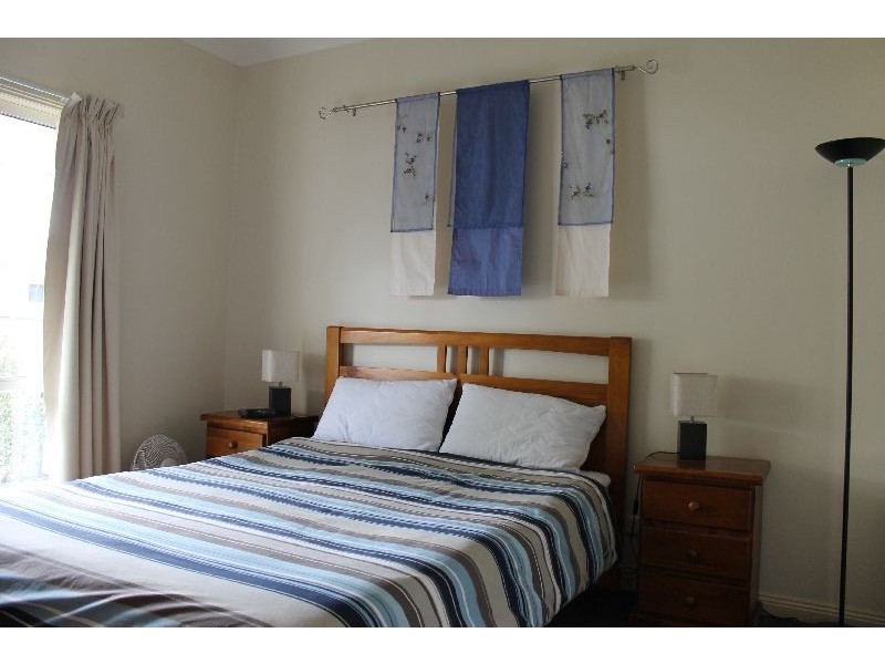 2/63 Dunsmore Road, Cowes VIC 3922