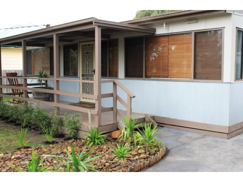 1 Broadwater Avenue, Cape Woolamai VIC 3925